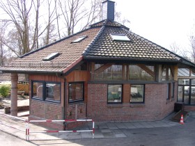 Foto: Das "�kohaus 2000", andere Au�enansicht