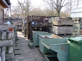 Foto: Baumaterialien im Au�enlager